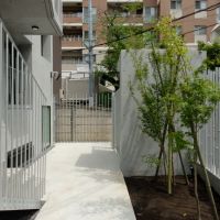 文京区本郷の賃貸物件/エントランスガーデン