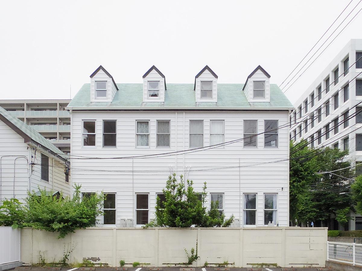 武蔵野市中町の賃貸物件/海外からの輸入材をふんだんに使った洋館