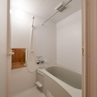 練馬区桜台の賃貸物件/浴槽は基本同じもの（写真は1階3号室のもの）　&copy;Akira Nakamura