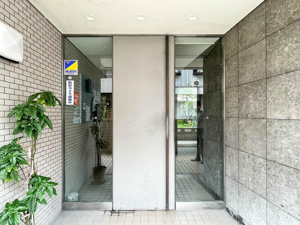 八王子市暁町の賃貸物件/エントランス