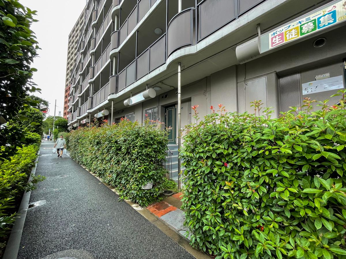 世田谷区三軒茶屋の賃貸物件/エントランスを介さず、ダイレクトインできる区画。荷物の搬入出も楽です