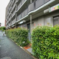 世田谷区三軒茶屋の賃貸物件/エントランスを介さず、ダイレクトインできる区画。荷物の搬入出も楽です