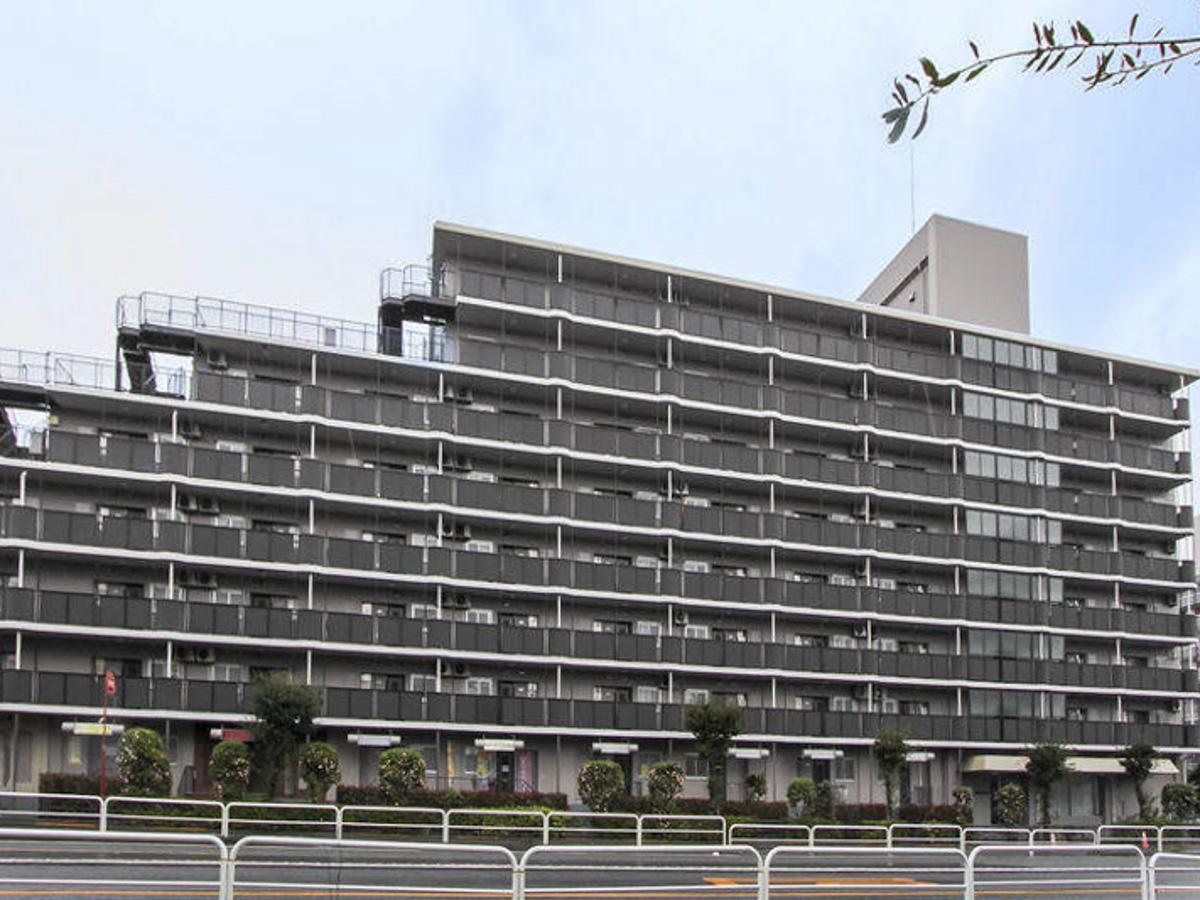 世田谷区三軒茶屋の賃貸物件/環七沿いに立つ建物。車づけも比較的良い場所です