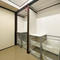 渋谷区神宮前の賃貸物件/クローゼットは2畳ぐらいあります