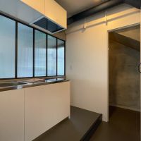 港区南麻布の賃貸物件/キッチンの奥に物置