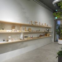 渋谷区幡ヶ谷の賃貸物件/定期的にラインナップが変わるギャラリースペース。住人が購入することもできる