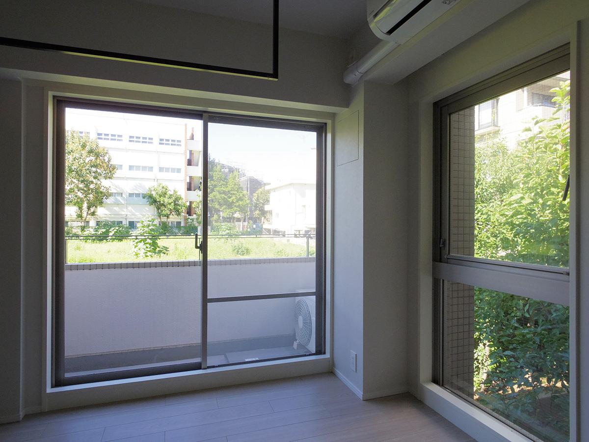 渋谷区幡ヶ谷の賃貸物件/窓の先は抜けがある