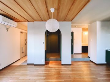 世田谷区駒沢の賃貸物件/町とアーチに珈琲を添えて