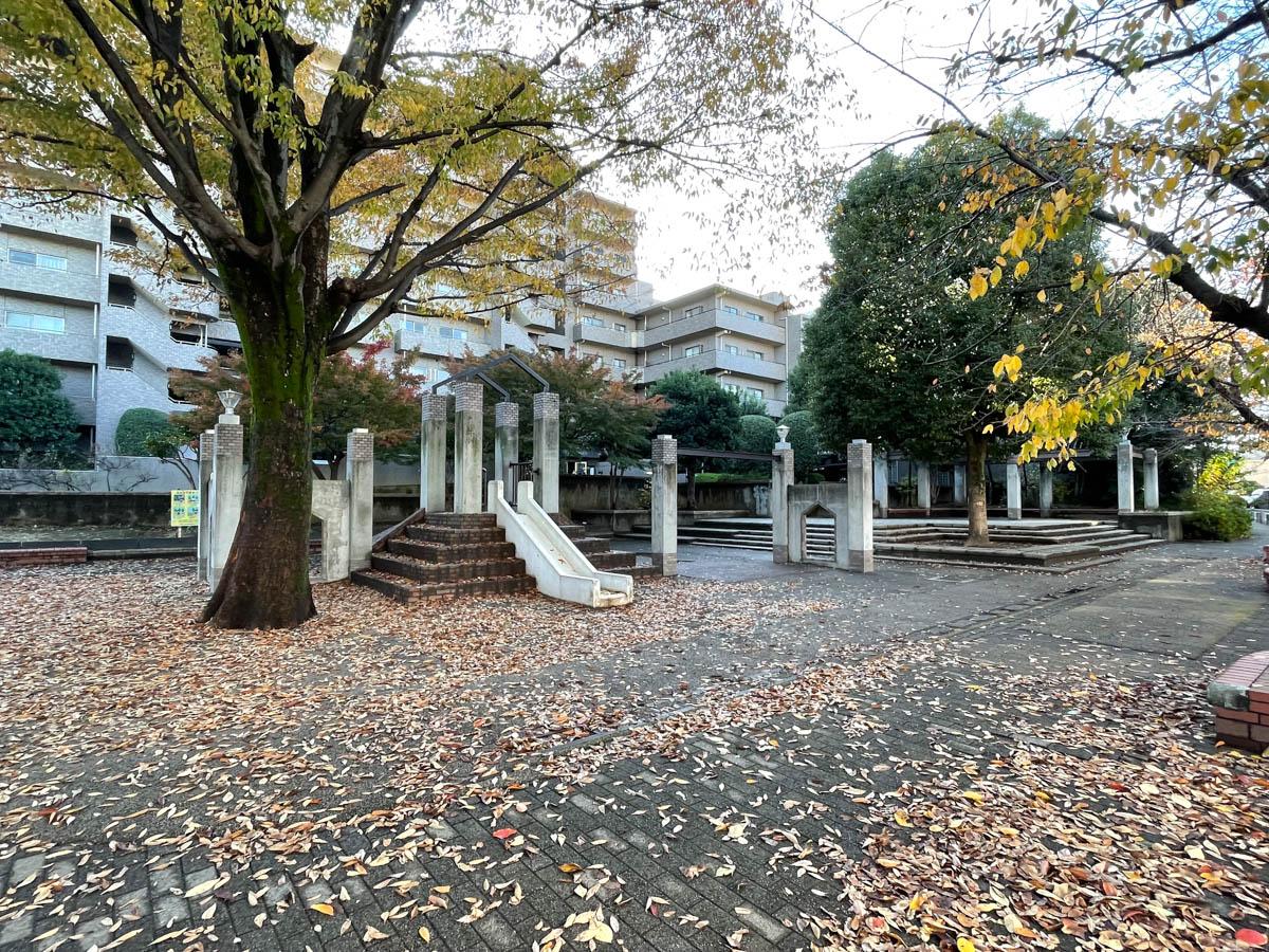 世田谷区桜丘の賃貸物件/建物の前の公園