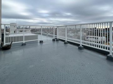 杉並区永福の賃貸物件/大きな出窓と街を見渡す屋上