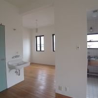 神奈川県川崎市高津区溝口の賃貸物件/洗面スペースからつながる空間