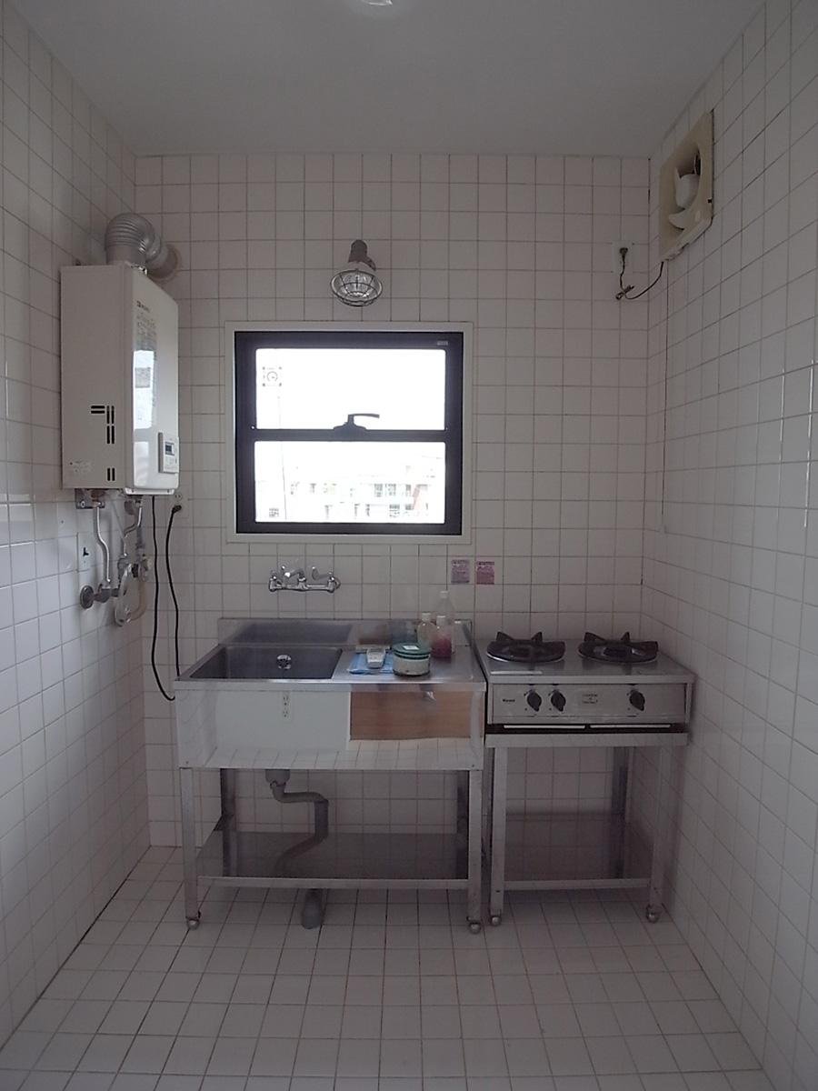 神奈川県川崎市高津区溝口の賃貸物件/キッチンは業務用のような雰囲気