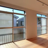 八王子市天神町の賃貸物件/202: 2階は特に日当たりがいい（201は反転タイプ）