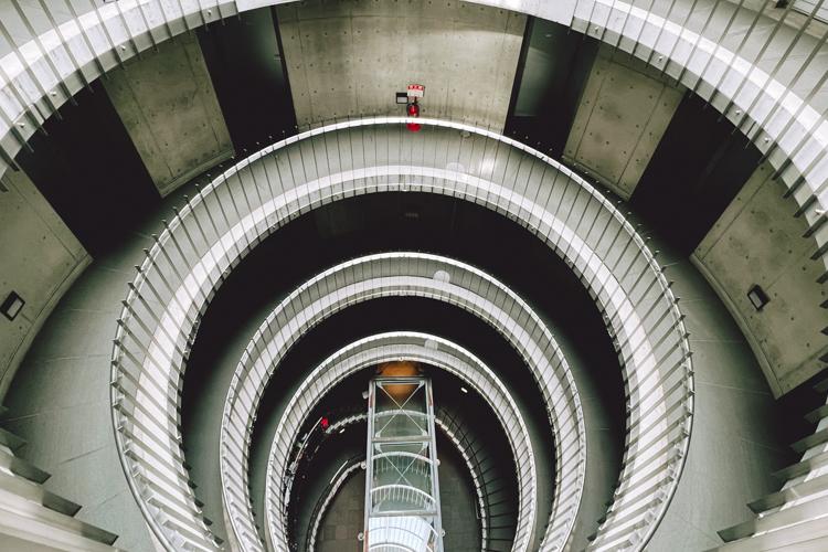 千代田区神田小川町の賃貸物件/秘密結社のオフィスみたい