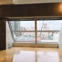 千代田区神田小川町の賃貸物件/窓が大きくて気持ち良い