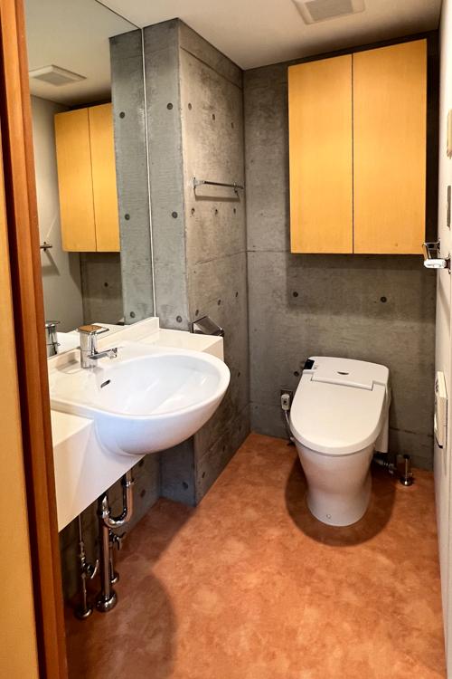 千代田区神田小川町の賃貸物件/ウォシュレット付きトイレ