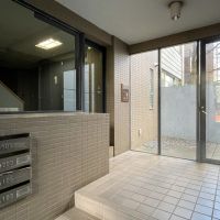 渋谷区元代々木町の賃貸物件/オートロックのエントランス