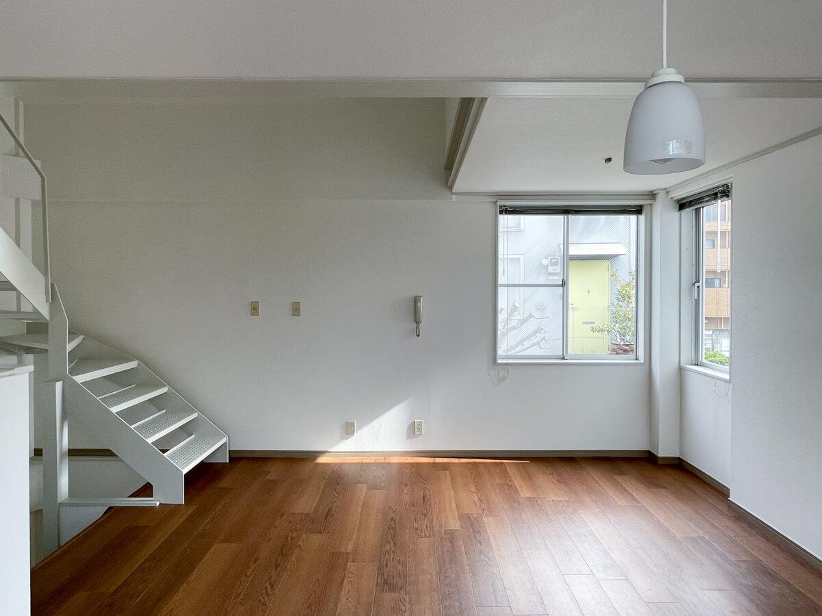 練馬区南田中の賃貸物件/2階：コーナーの窓が気持ちいい