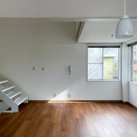 練馬区南田中の賃貸物件/2階：コーナーの窓が気持ちいい