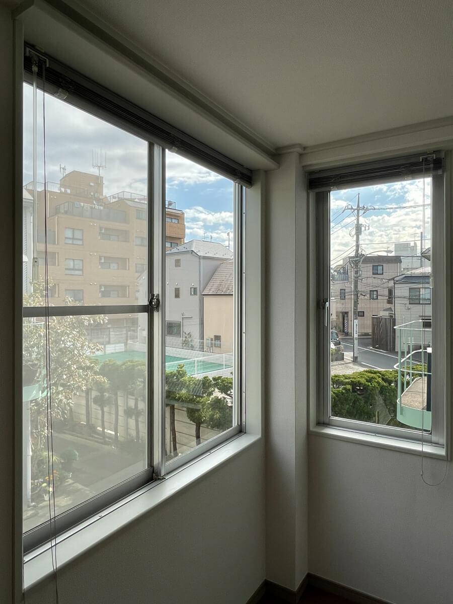 練馬区南田中の賃貸物件/2階：抜けがあるコーナー窓
