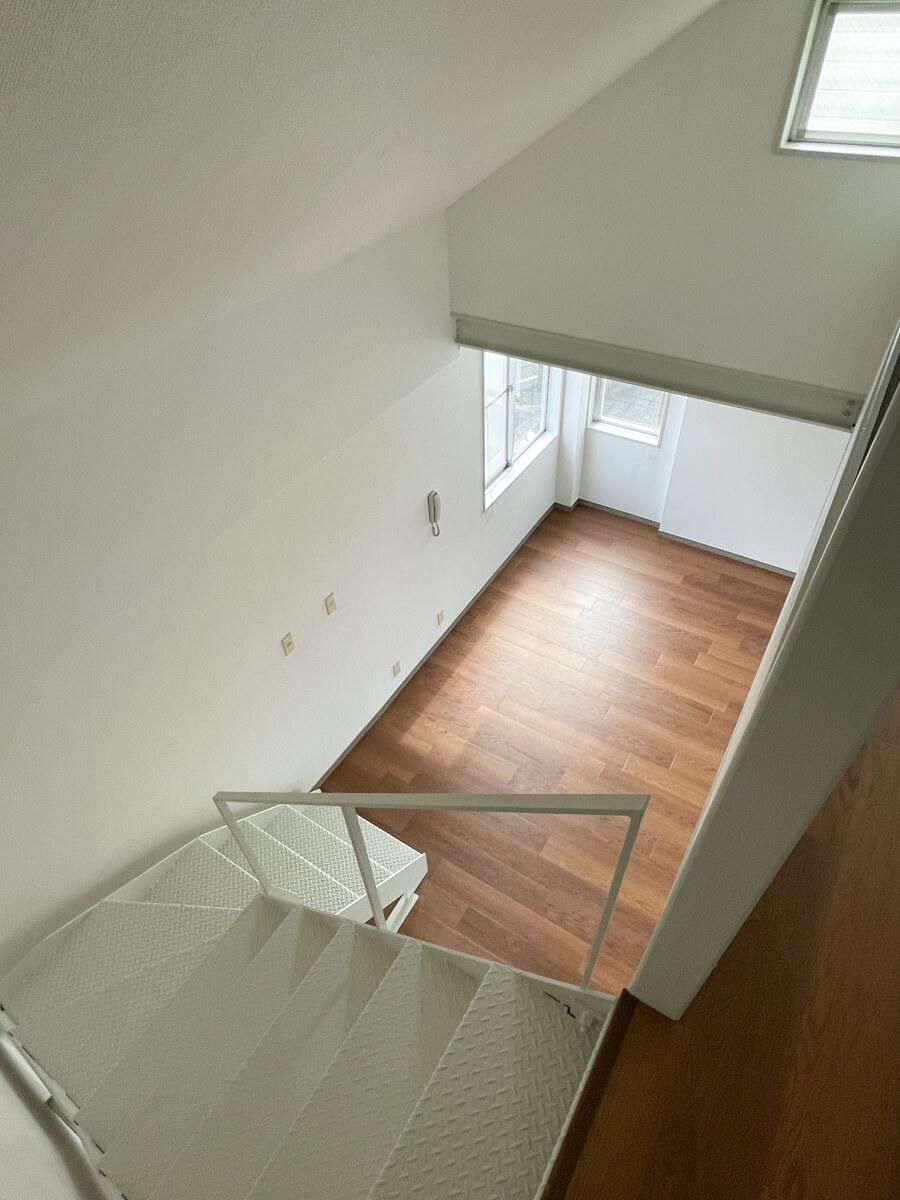 練馬区南田中の賃貸物件/3階から2階を見下ろす