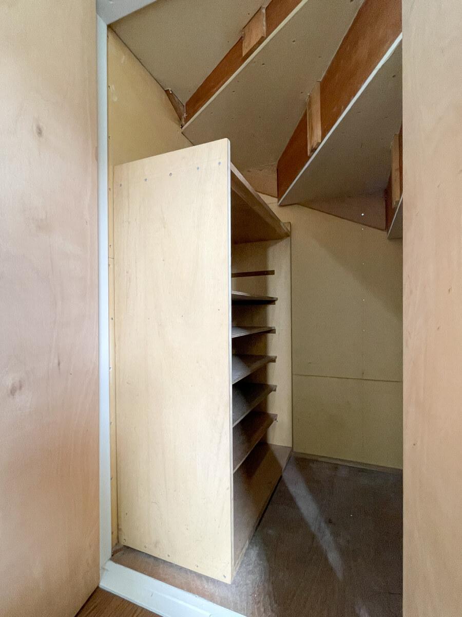 練馬区南田中の賃貸物件/階段下収納