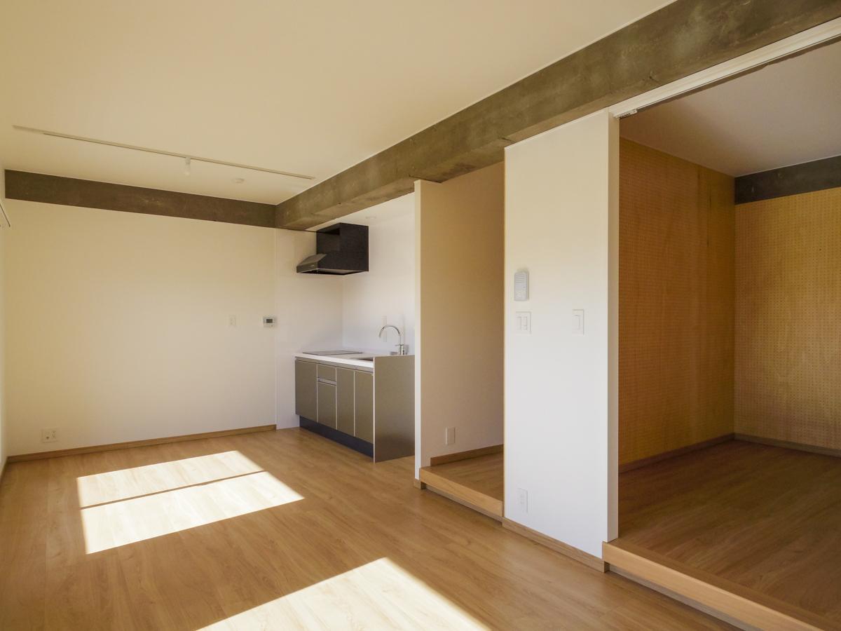 杉並区高円寺南の賃貸物件/一部梁を現しにしたデザイン