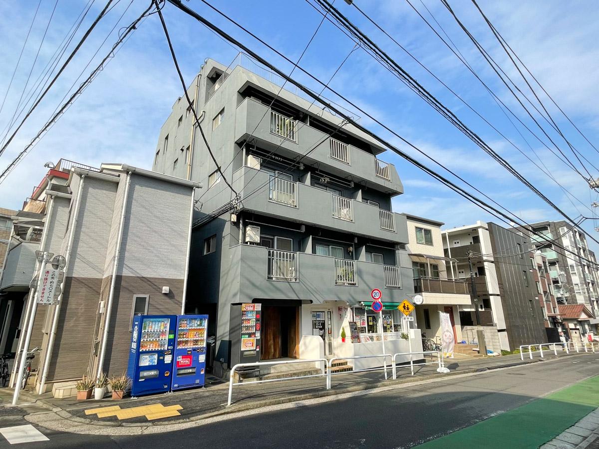 品川区西五反田の賃貸物件/外観。不動前駅から徒歩約2分という近さ