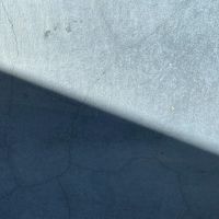 世田谷区岡本の賃貸物件/床は青色のコンクリート