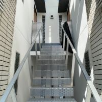 世田谷区岡本の賃貸物件/共用階段