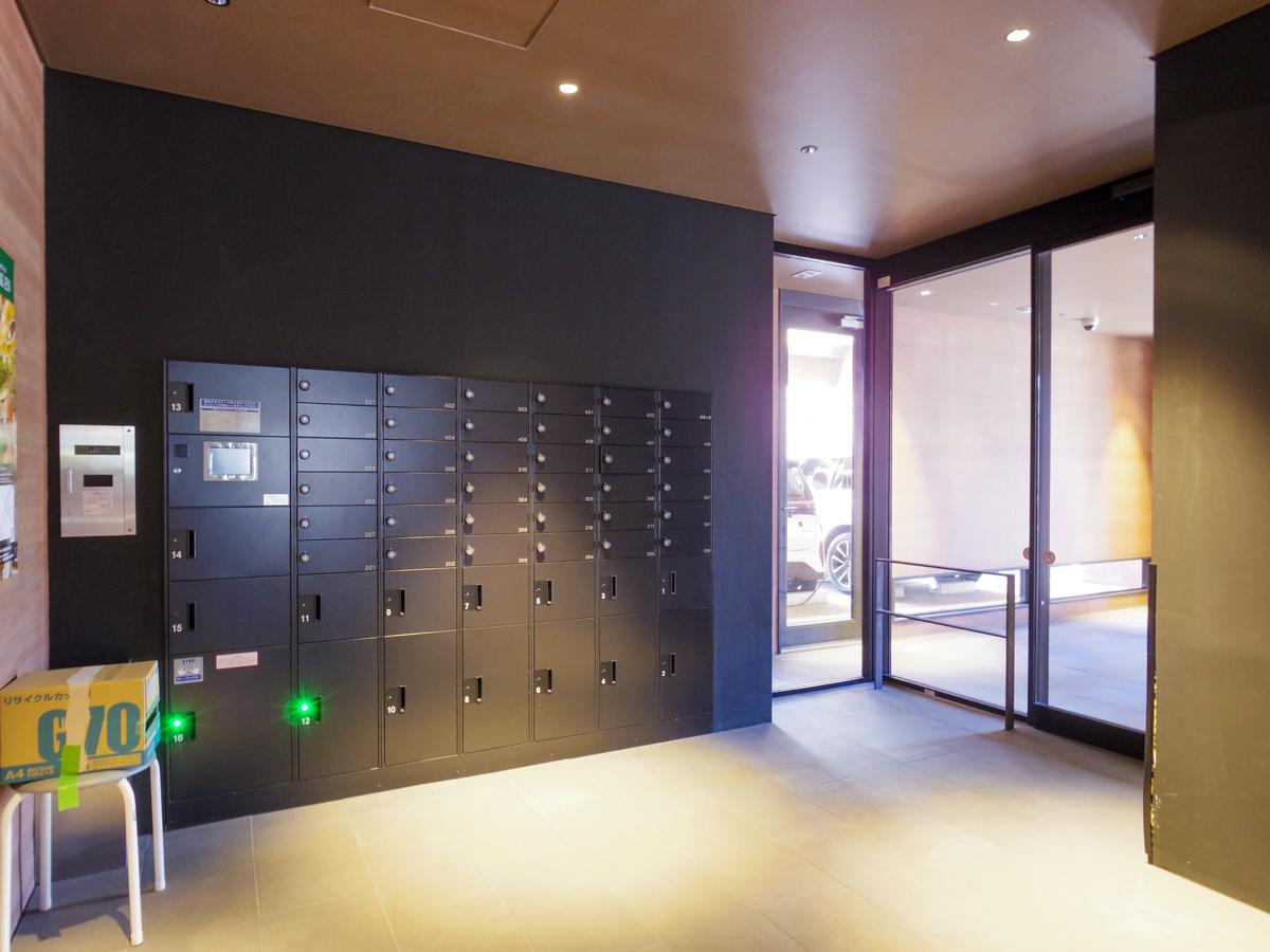 目黒区上目黒の賃貸物件/郵便受けおよび、宅配ボックスも完備