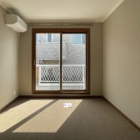 町田市玉川学園の賃貸物件/南東側洋室1