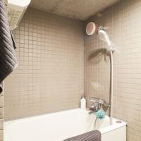 川崎市中原区下小田中の賃貸物件/浴室はタイル張り、コンパクトな浴槽