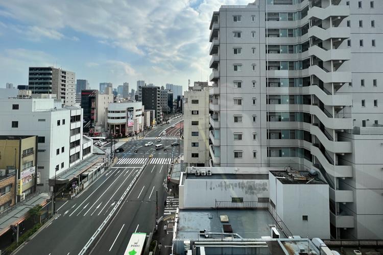 江東区門前仲町の賃貸物件/窓からは抜けのあるシティビュー