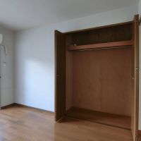 杉並区和田の賃貸物件/クローゼットはわりと容量があるほうです