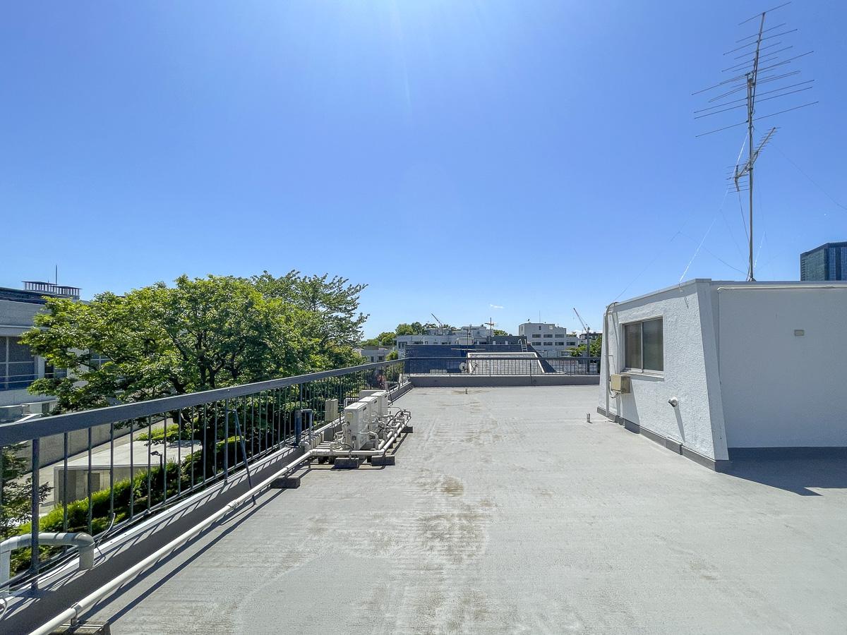 渋谷区鉢山町の賃貸物件/屋上にも出られます