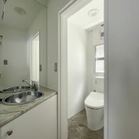 渋谷区鉢山町の賃貸物件/室内にあるドアはトイレのドアのみ