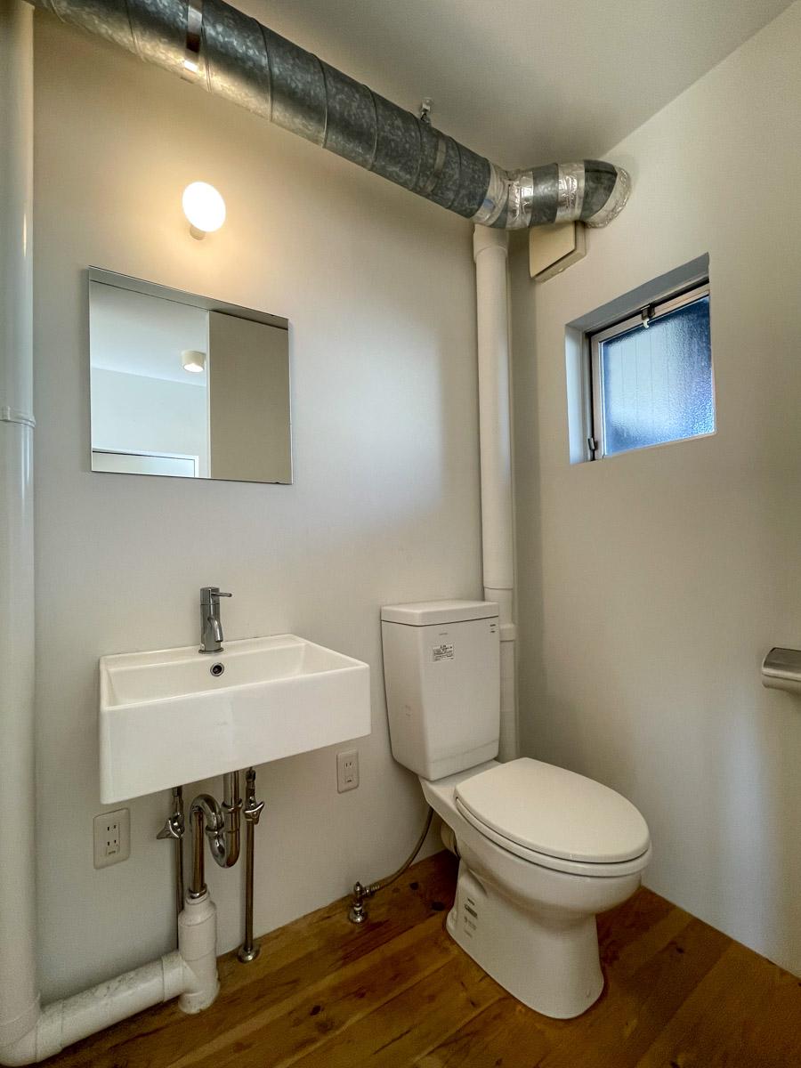 杉並区浜田山の賃貸物件/ゆったり広めのトイレ