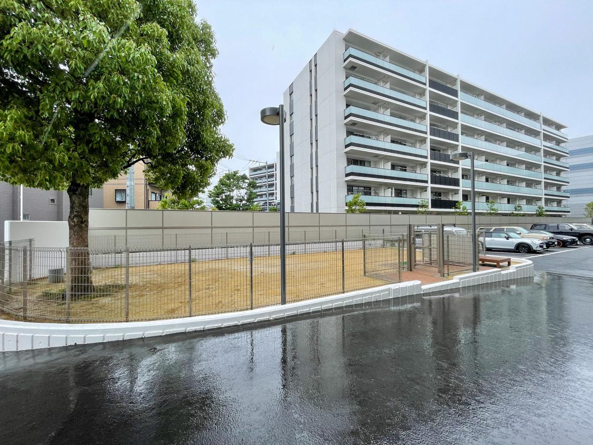 川崎市高津区二子の賃貸物件/敷地内にはスロップシンク付きのドッグランが新規オープン