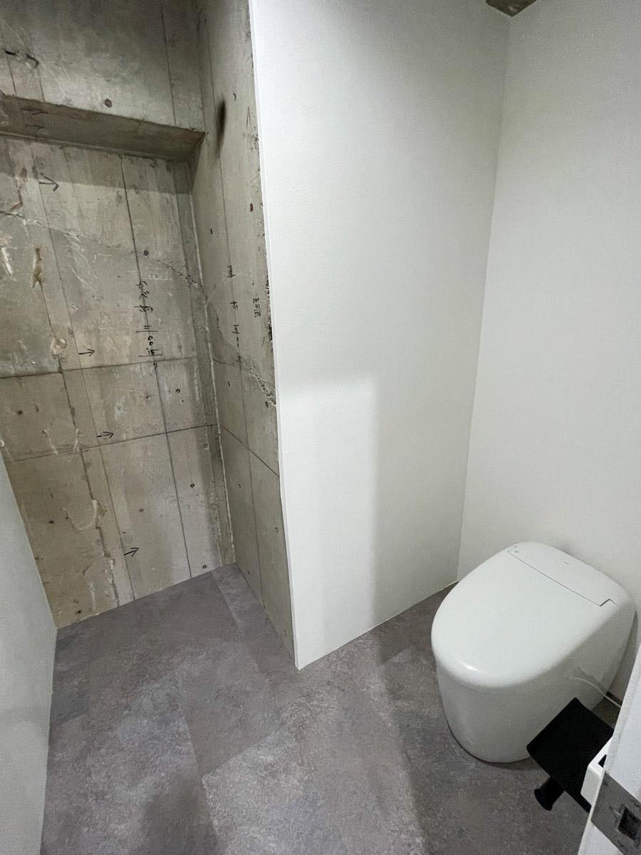 渋谷区渋谷の賃貸物件/給湯室の奥のトイレ