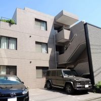 世田谷区池尻の賃貸物件/エレベーターなしの3階角部屋、駐車場は現状空きがありません