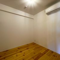 北区田端の賃貸物件/約3.6畳の洋室。この部屋は窓がないので、日光は入りません