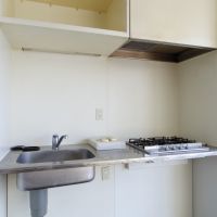 大田区北千束の賃貸物件/ガスコンロ4口のシステムキッチン