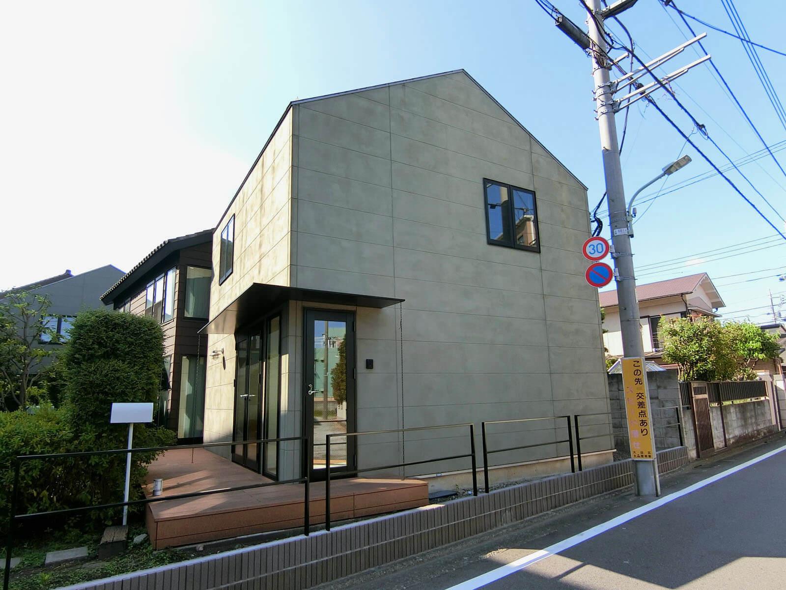 大田区大森中の賃貸物件/道路に面した顔もこれまたすてきです