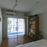 渋谷区大山町の賃貸物件/バルコニーはリビングから繋がっています