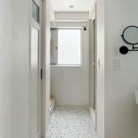 文京区千駄木の賃貸物件/奥に洗濯機置き場