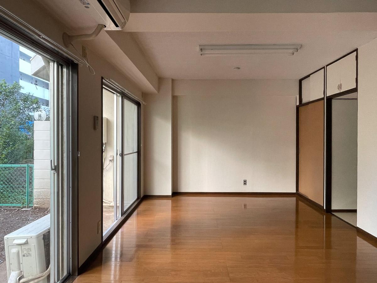 渋谷区代々木の賃貸物件/窓際はぽかぽかとしています