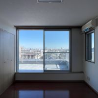 世田谷区弦巻の賃貸物件/8畳の洋室