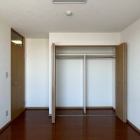 世田谷区弦巻の賃貸物件/北側7.6畳の洋室