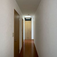 世田谷区弦巻の賃貸物件/廊下には天窓があります